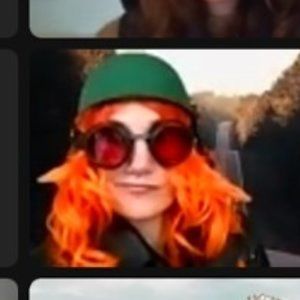 Meet your Posher, Lea